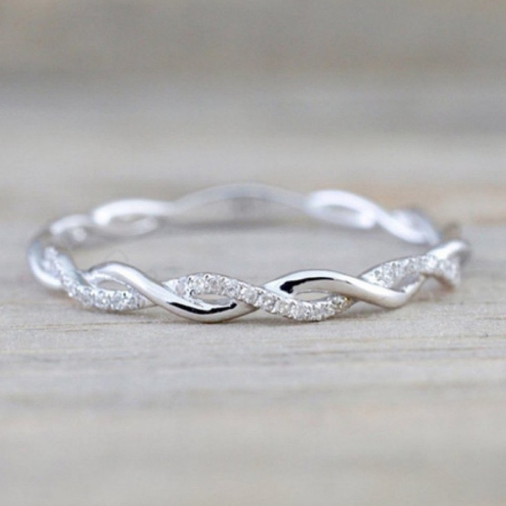 💍STERLING SILVER DIAMOND TWISTED ETERNITY RING💍